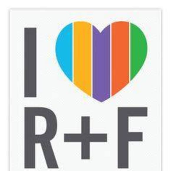 Meet your Posher, Lisa - Picture 1 of 1