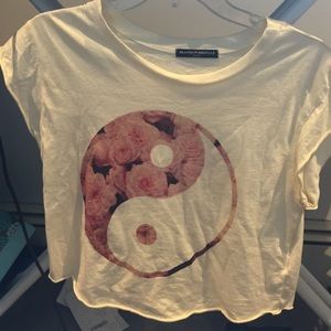 brandy melville cream tee with yin yang
