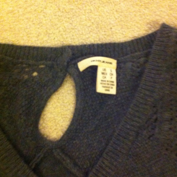 Sweater - Picture 3 of 3