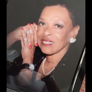 Meet your Posher, Denise