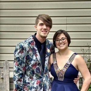 Meet your Posher, Carrie