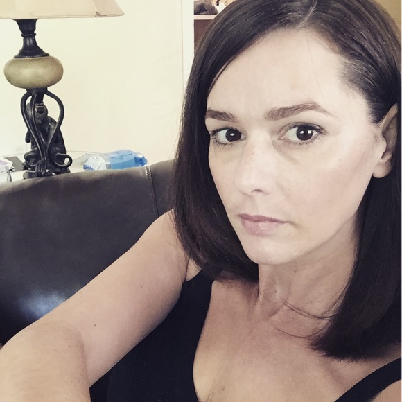 Meet your Posher, Sara - Picture 1 of 1