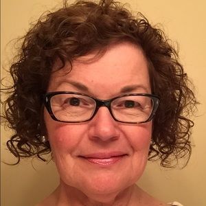 Meet your Posher, Gloria