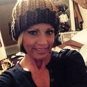 Meet your Posher, April