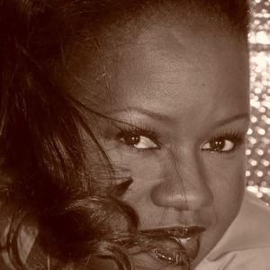 Meet your Posher, Elena