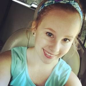 Meet your Posher, Katelyn