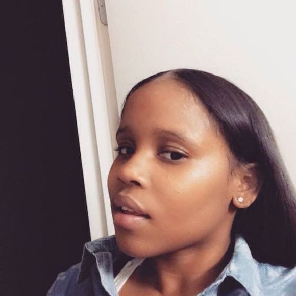 Meet your Posher, Vivica