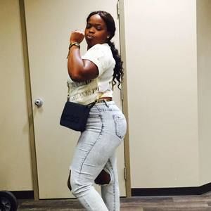 Meet your Posher, Monique