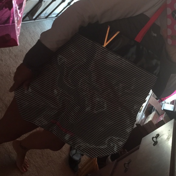 Tote - Picture 2 of 4