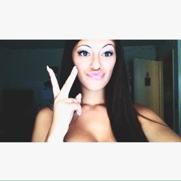 Meet your Posher, Missy