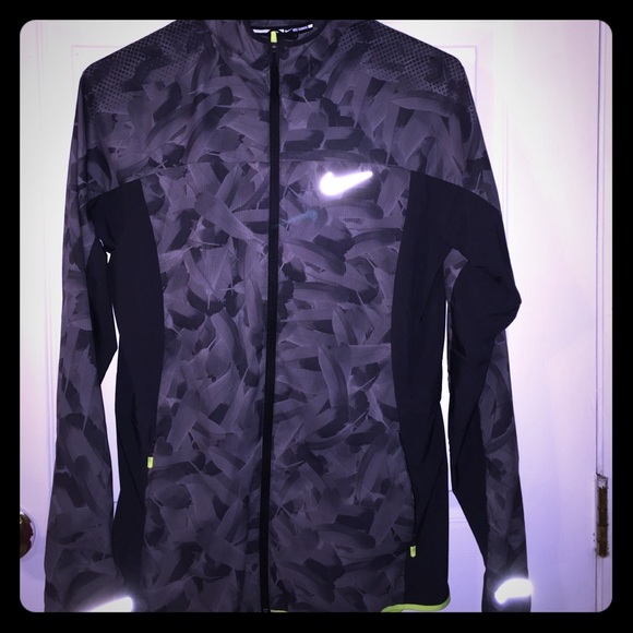 Nike Running Jacket - Picture 1 of 3