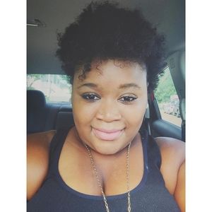 Meet your Posher, Kimberly