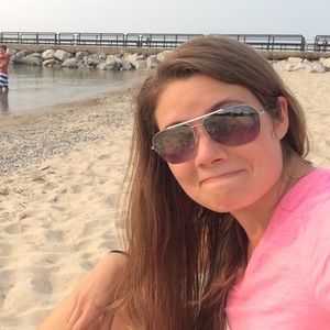 Meet your Posher, Anna