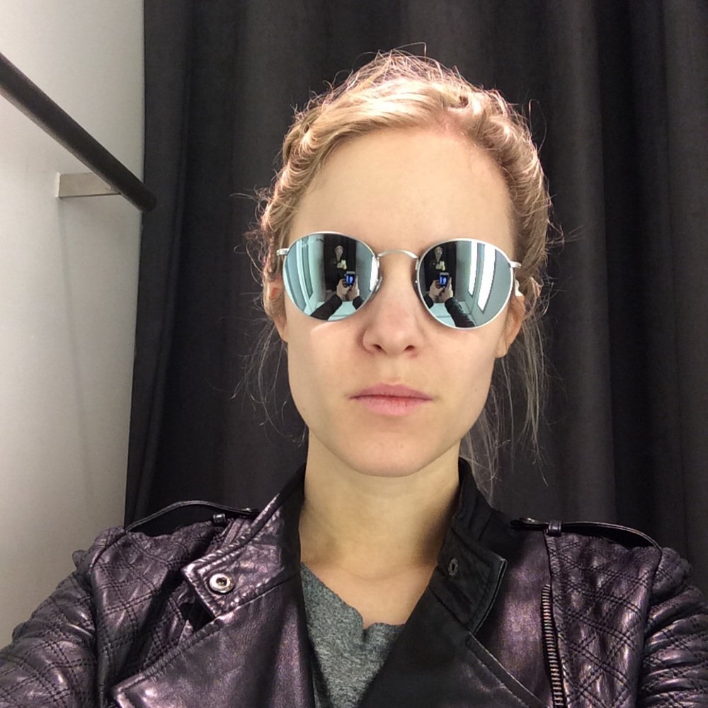 Meet your Posher, Jennifer