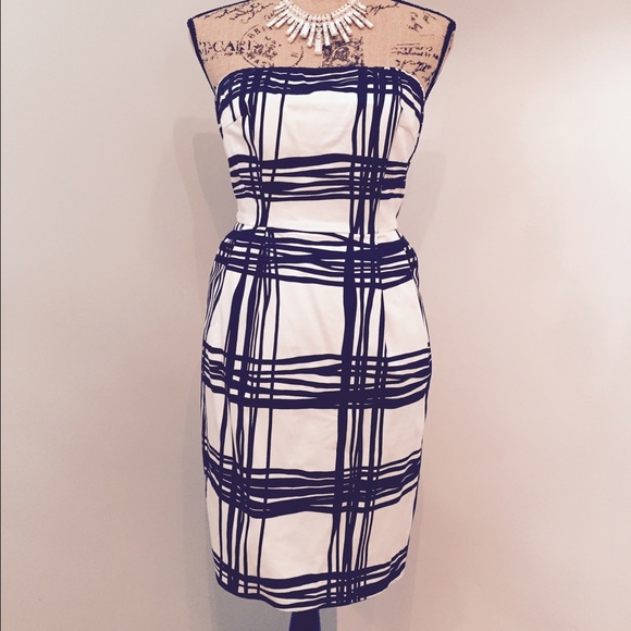 Strapless dress