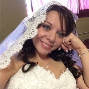 Meet your Posher, Courtney