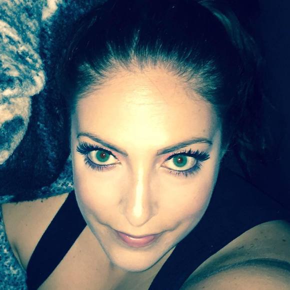 Meet your Posher, Jillian - Picture 1 of 1