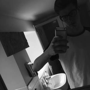 Meet your Posher, Lawrence