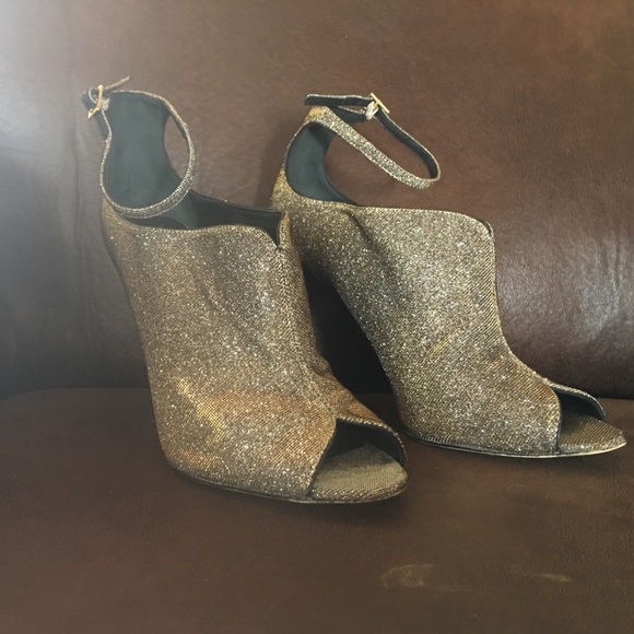 Brian Atwood open toe platform strappy bootie - Picture 2 of 4