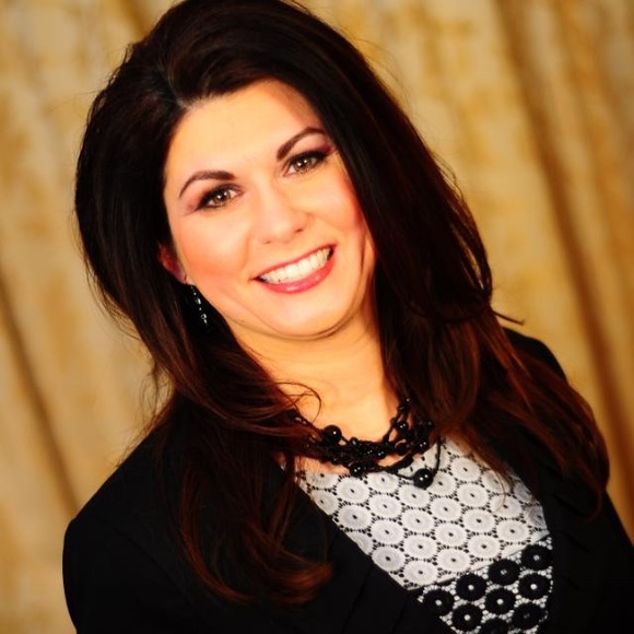 Meet your Posher, Brandy - Picture 1 of 1