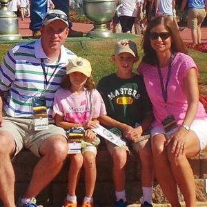 Meet your Posher, Leslie