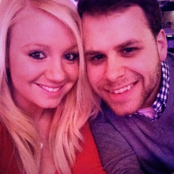 Meet your Posher, Jeneva - Picture 2 of 4