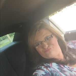 Meet your Posher, Dannetta