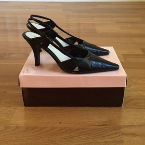 Bandolino black pumps