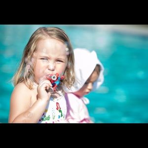 Meet your Posher, April