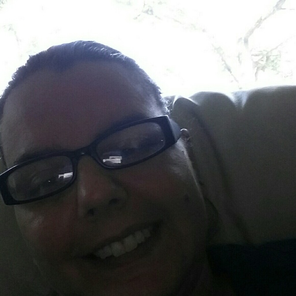 Meet your Posher, Anet