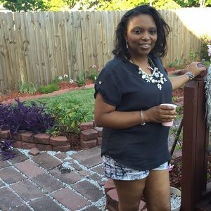Meet your Posher, Nikki