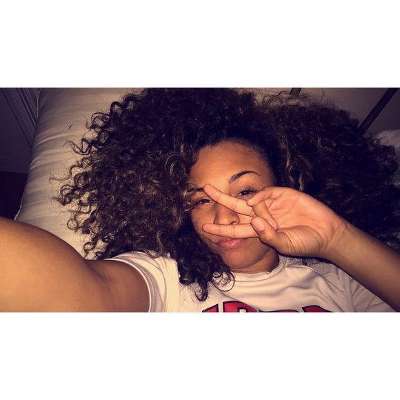 Meet your Posher, Hailey - Picture 1 of 1