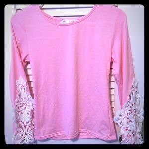 Boutique lace sleeve blouse. New never worn .