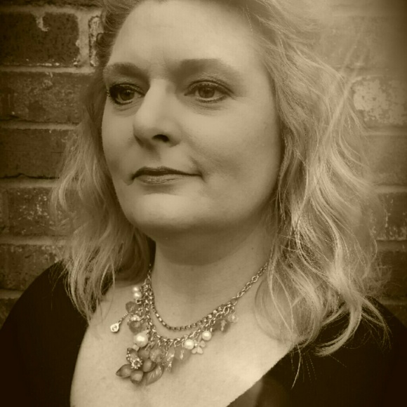 Meet your Posher, Shelly