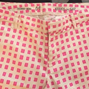 Gap Patterned Capris