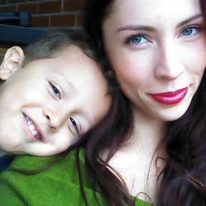 Meet your Posher, Kindra