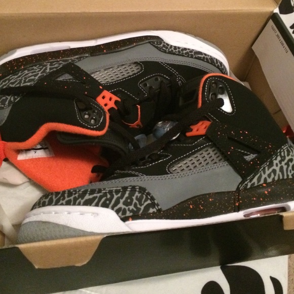 Jordan spizike BG