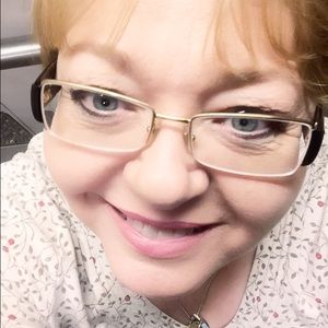 Meet your Posher, Myra