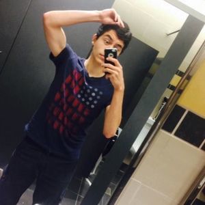 Meet your Posher, Adrian