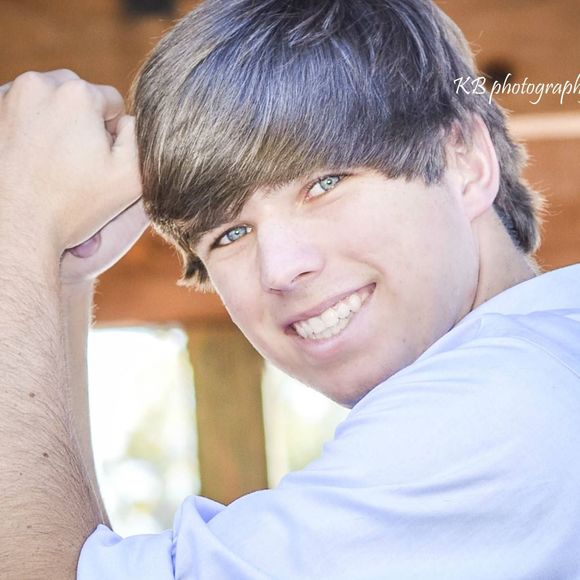 Meet your Posher, Sam