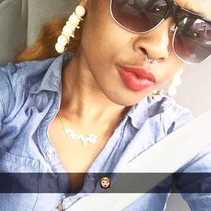 Meet your Posher, Chynah