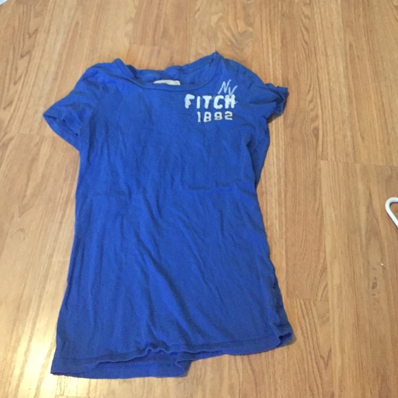 Abercrombie & Fitch t shirt