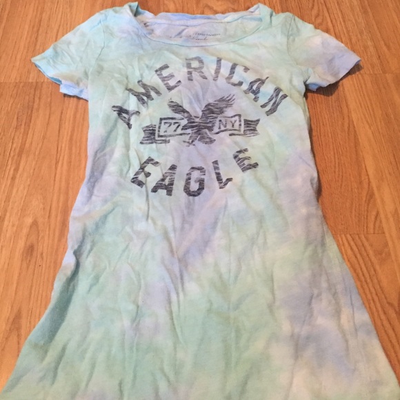 American eagle t shirt