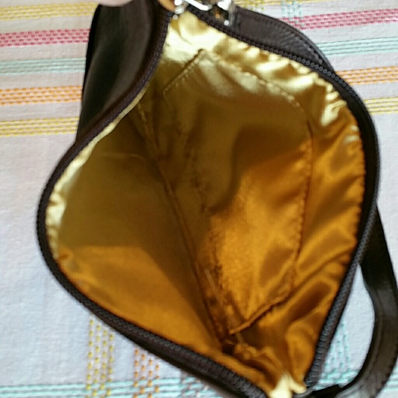 Handbag - Picture 3 of 4