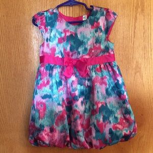 Lovely vibrant ballon style dress