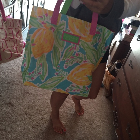 Tote - Picture 3 of 4