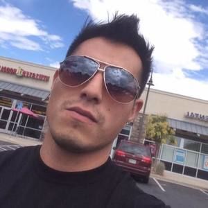 Meet your Posher, Peguero