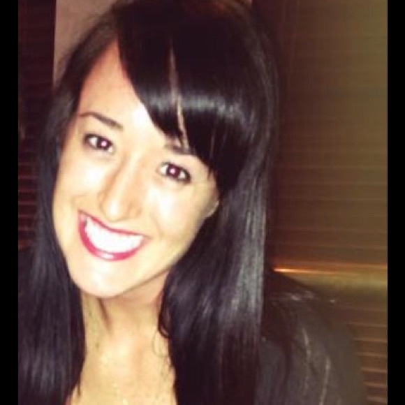 Meet your Posher, Emily - Picture 1 of 1