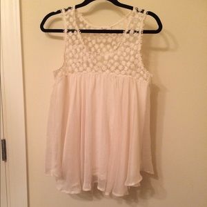 Size M white bohemian tank