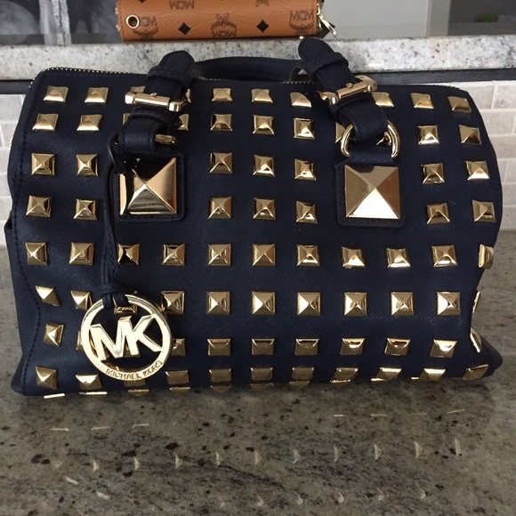 Michael Kors- Grayson chain stud purse/ Navy